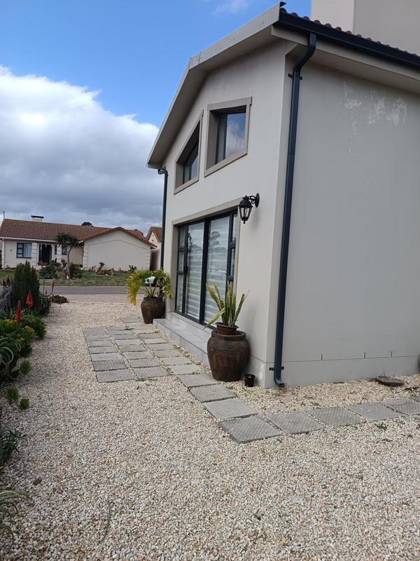2 Bedroom Property for Sale in Albertinia Western Cape